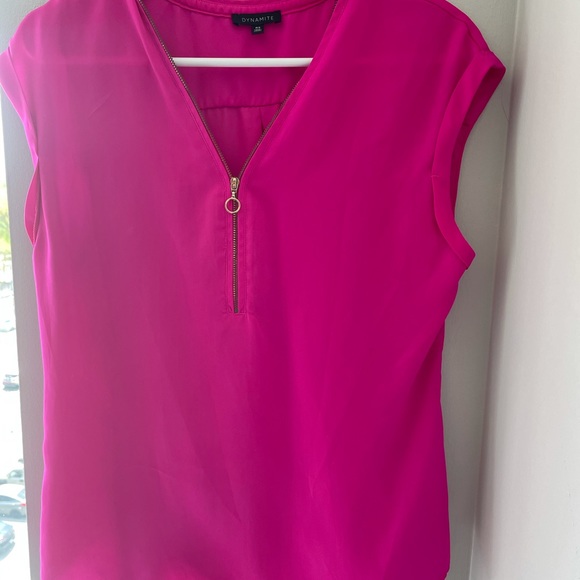 Hot pink lovely top from dynamite in size small - Picture 1 of 1